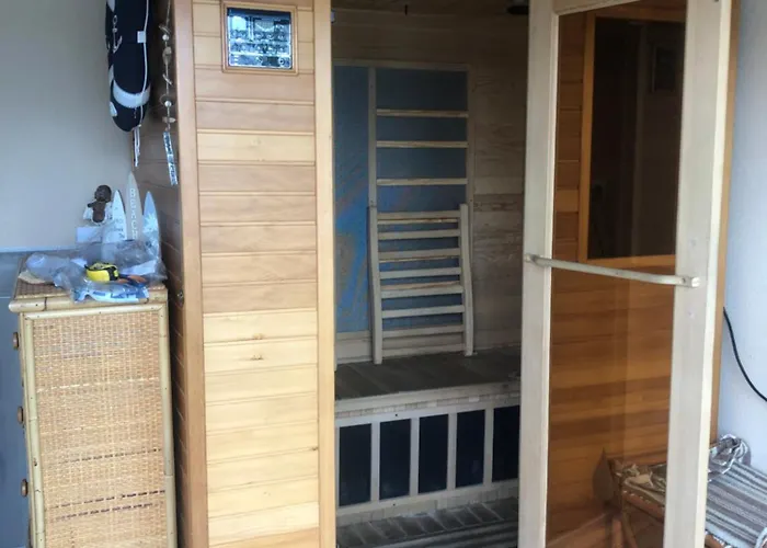 La Perle لو ماثيز